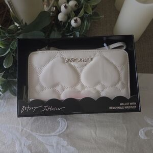 Betsey Johnson Cream Heart Wristlet